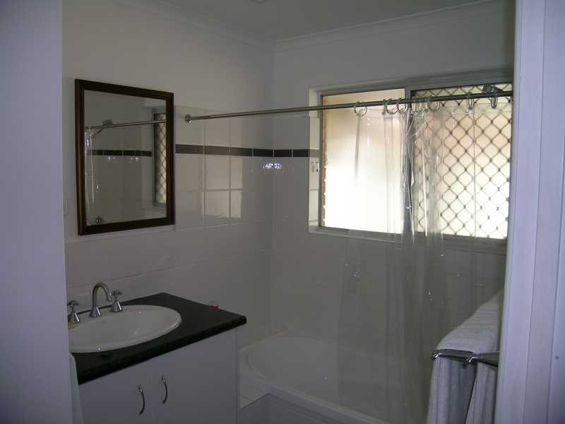 21 Meranti Street, Crestmead QLD 4132