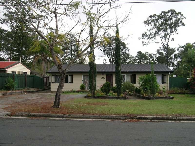 12 Emerald Street, Marsden QLD 4132
