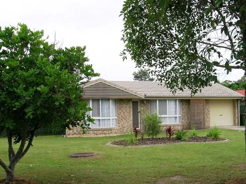 11 Riseborough Crescent, Crestmead QLD 4132