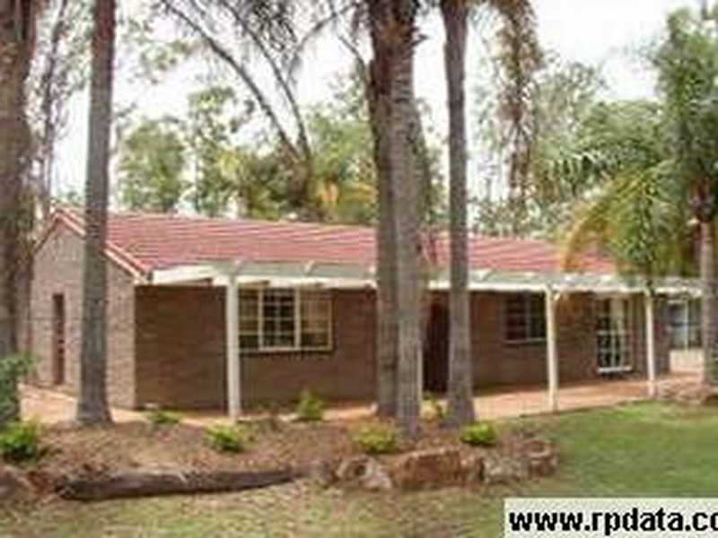 8 Mahogany Road, Munruben QLD 4125