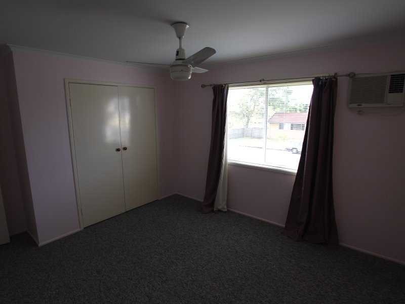 1 Elaroo Street, Marsden QLD 4132