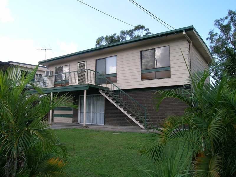 16 Waratah Drive, Crestmead QLD 4132