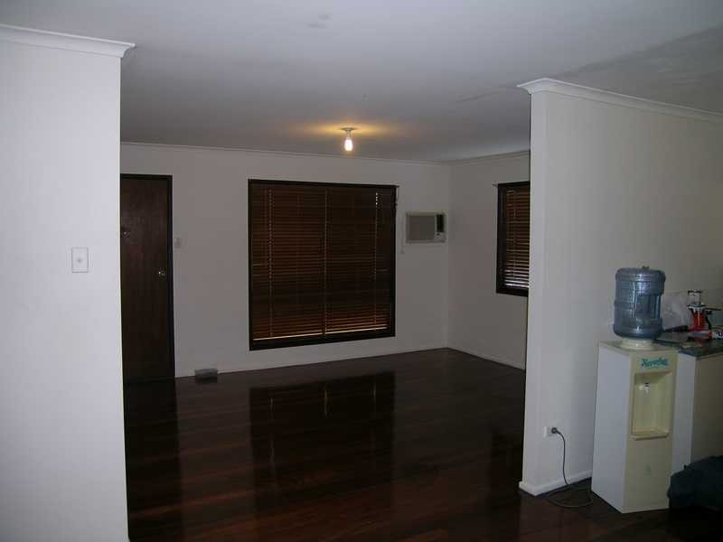 16 Waratah Drive, Crestmead QLD 4132