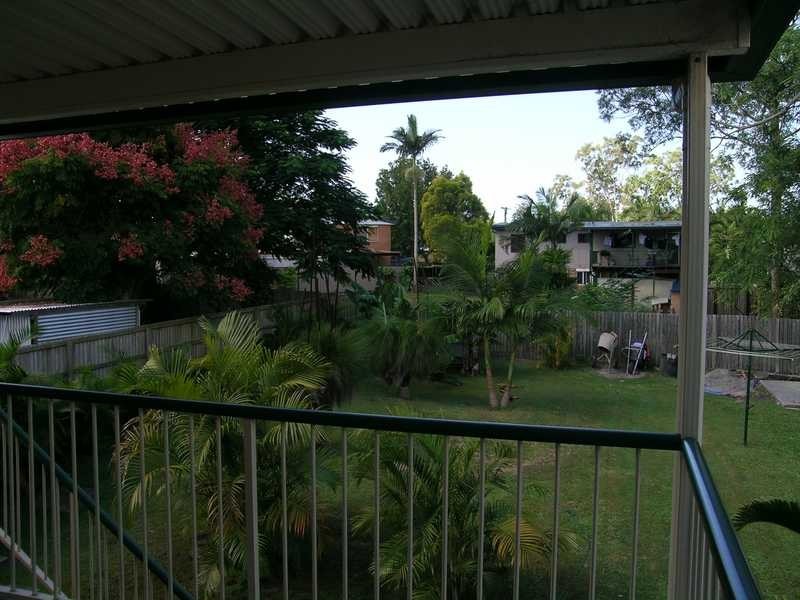 16 Waratah Drive, Crestmead QLD 4132