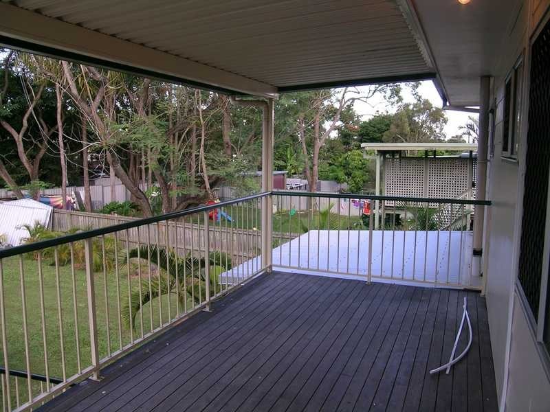 16 Waratah Drive, Crestmead QLD 4132