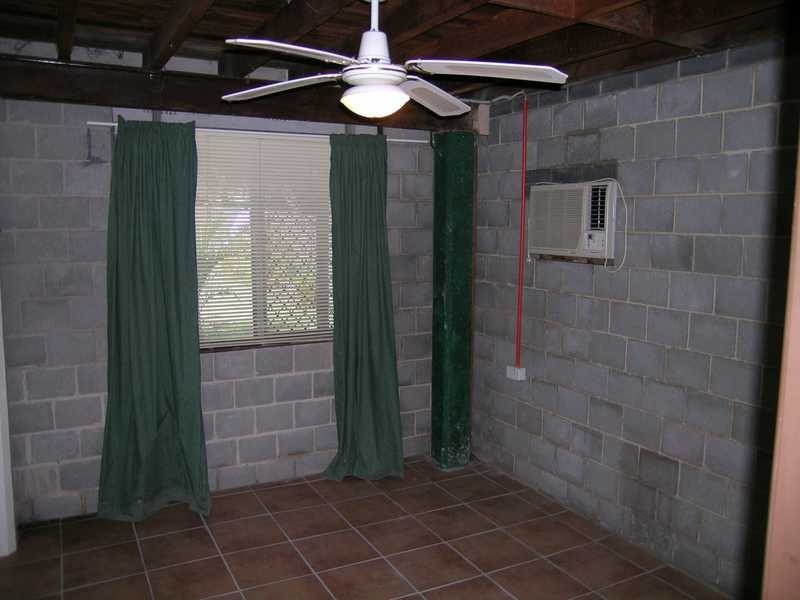 16 Waratah Drive, Crestmead QLD 4132