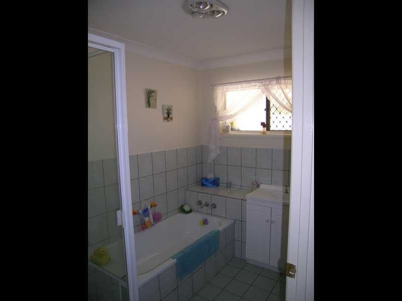 22 Bluegum Drive, Marsden QLD 4132