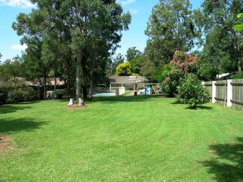 22 Bluegum Drive, Marsden QLD 4132