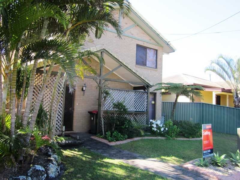 Unit 1/8 River Street, Yamba NSW 2464