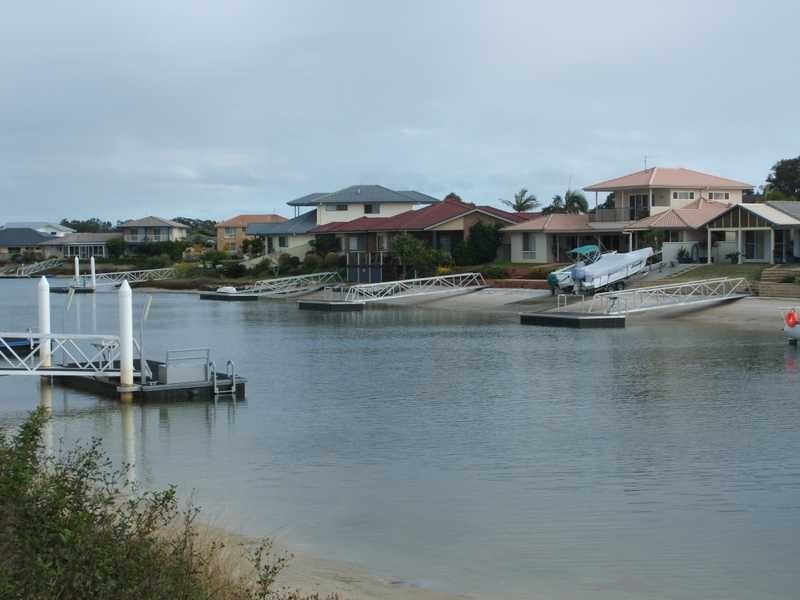 4 Barellan Avenue, Yamba NSW 2464
