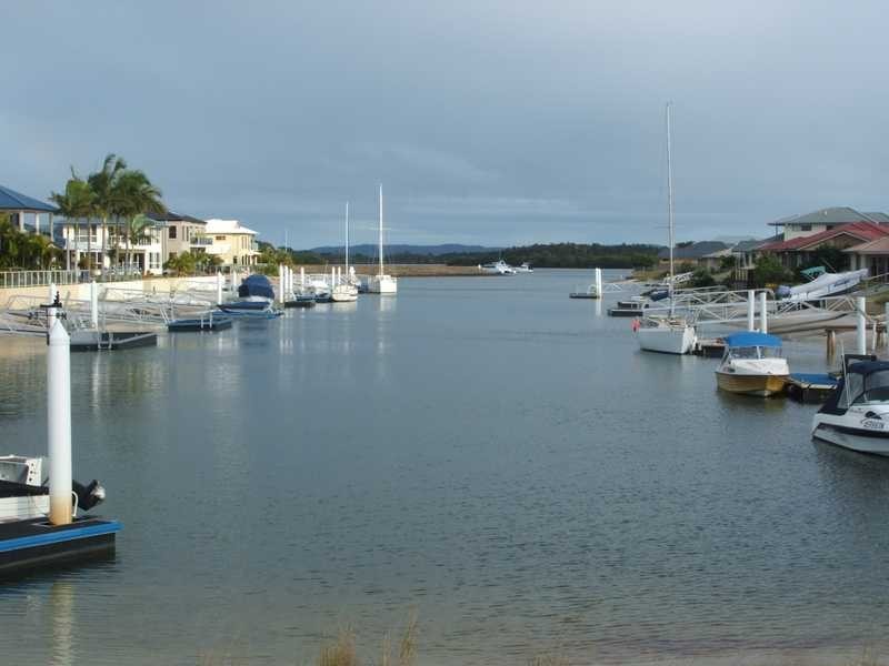 4 Barellan Avenue, Yamba NSW 2464