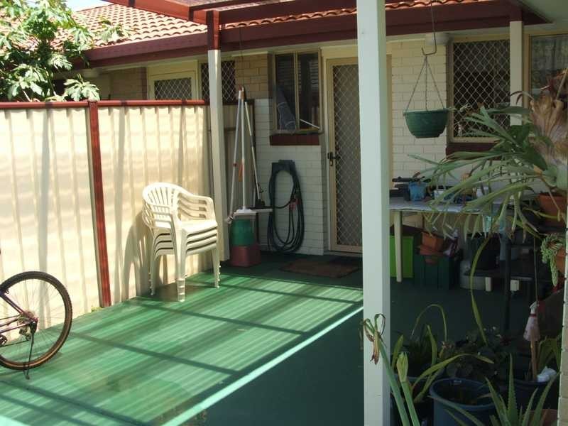 Unit 2/63 Melaleuca Drive, Yamba NSW 2464