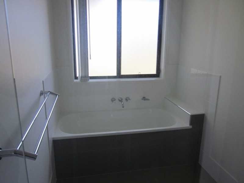 1 Harold Tory Drive, Yamba NSW 2464