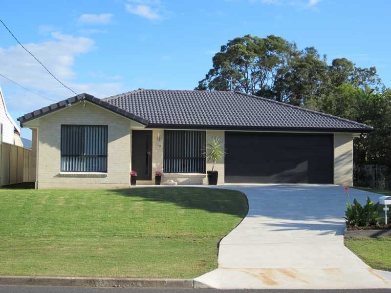 220 Yamba Road, Yamba NSW 2464