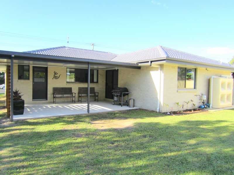 220 Yamba Road, Yamba NSW 2464