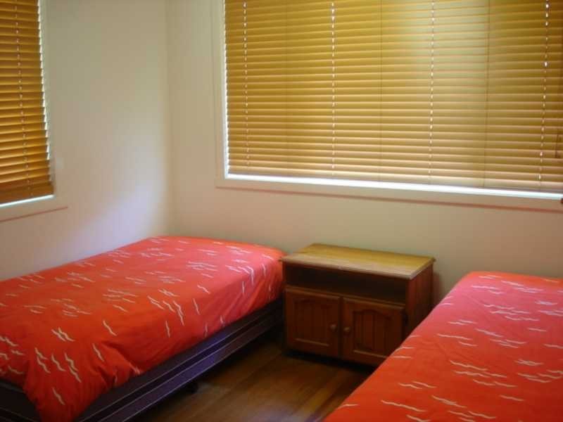 Unit 2/5 Pacific Parade, Yamba NSW 2464