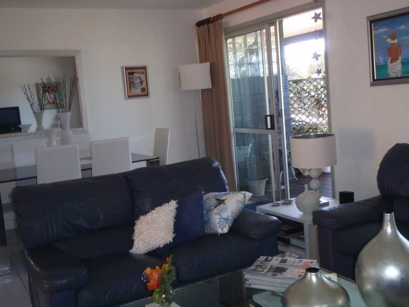 Unit 3/11 Pacific Parade, Yamba NSW 2464