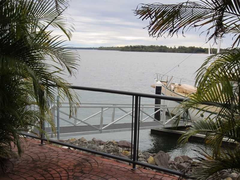 Unit 4/7 Edgewater Close, Yamba NSW 2464