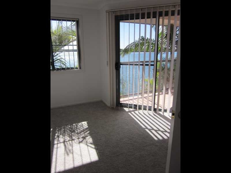 Unit 4/7 Edgewater Close, Yamba NSW 2464