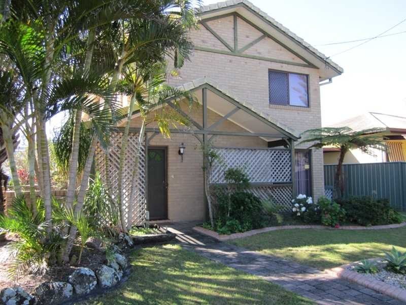 Unit 1/8 River Street, Yamba NSW 2464