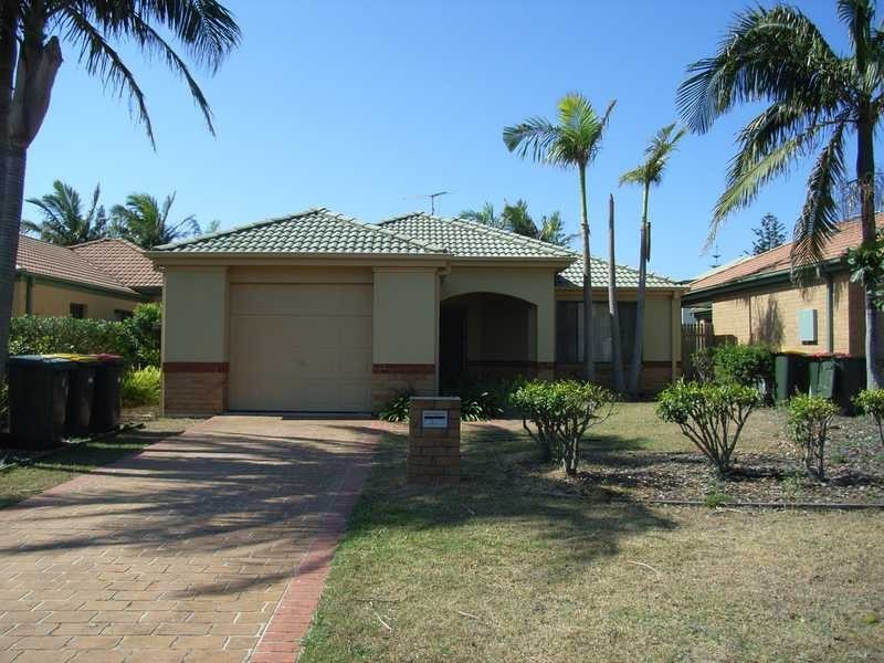 24 Beachside Way, Yamba NSW 2464