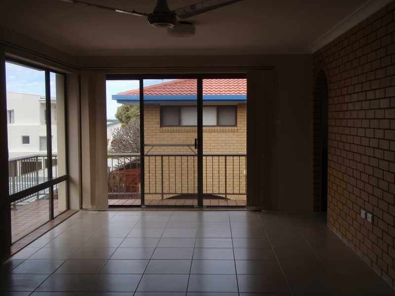 Unit 3/6 Queen Street, Yamba NSW 2464