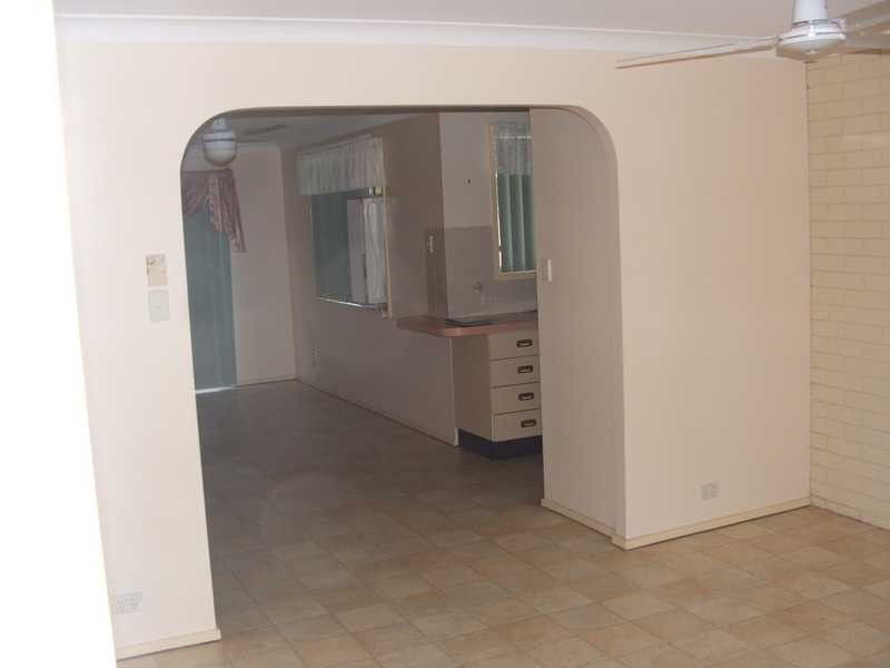 Unit 2/63 Melaleuca Drive, Yamba NSW 2464