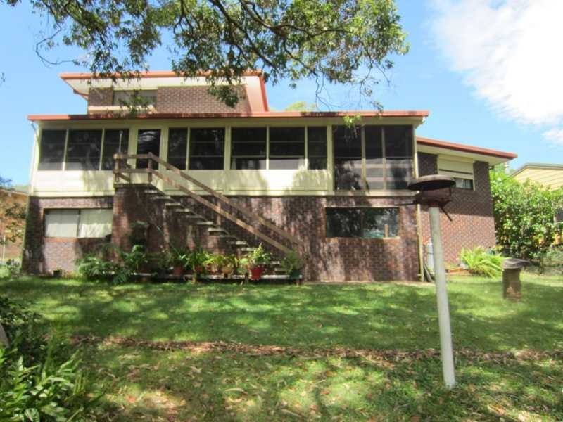 171 Lakes Boulevarde, Wooloweyah NSW 2464