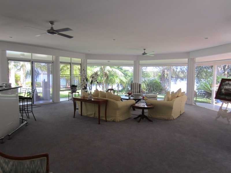 38 Palm Terrace, Yamba NSW 2464