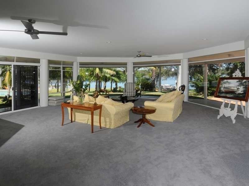38 Palm Terrace, Yamba NSW 2464
