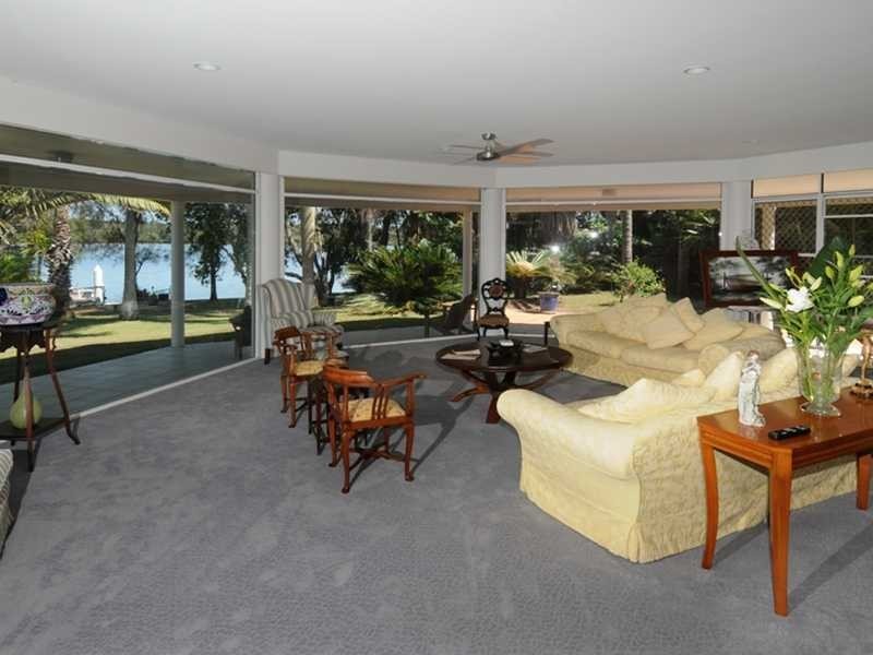 38 Palm Terrace, Yamba NSW 2464