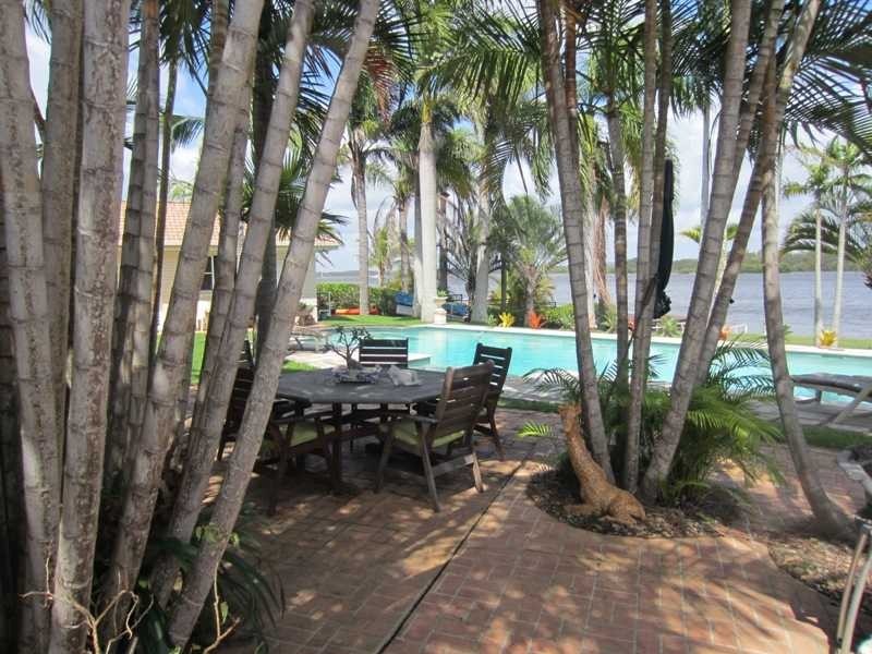38 Palm Terrace, Yamba NSW 2464