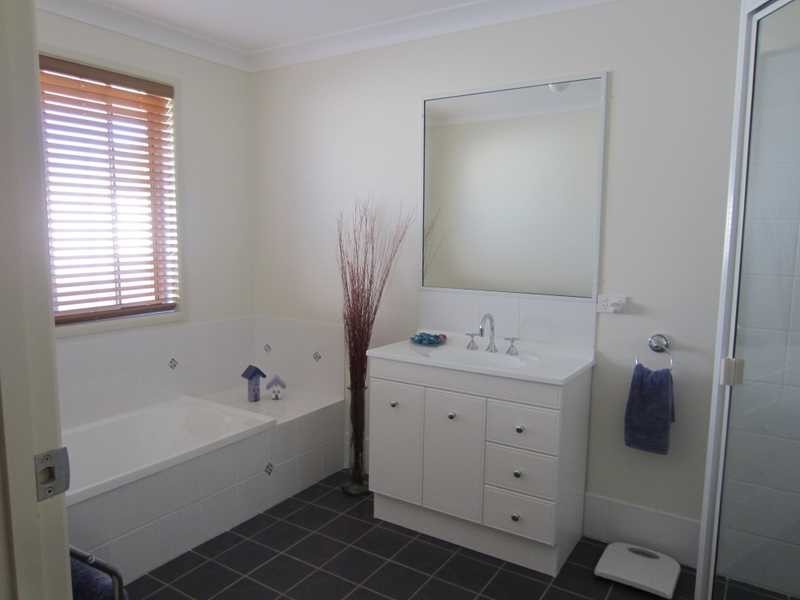 2 Potaroo Place, Townsend NSW 2463