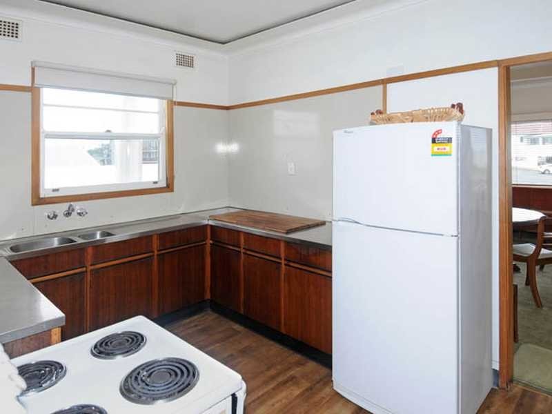 16 Clarence Street, Yamba NSW 2464