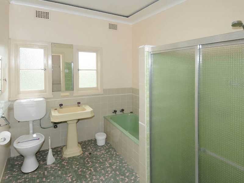 16 Clarence Street, Yamba NSW 2464