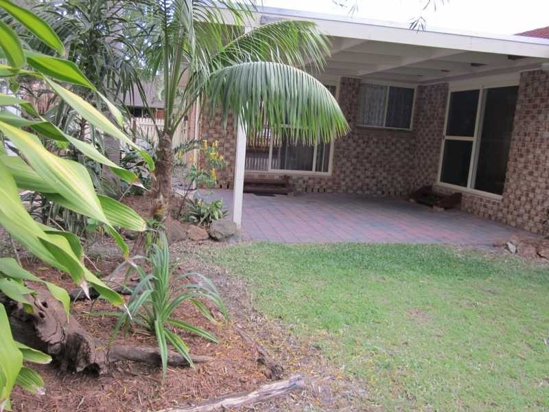 8 Mariners Way, Yamba NSW 2464