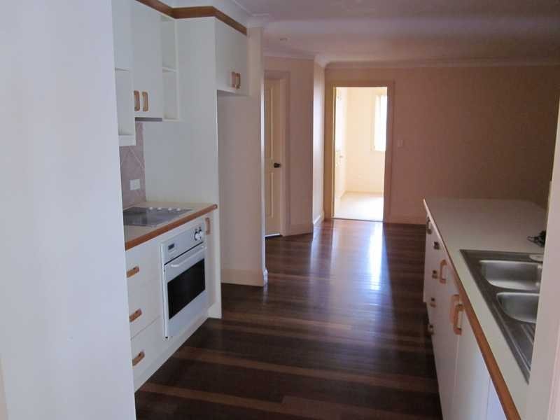 8 Mariners Way, Yamba NSW 2464