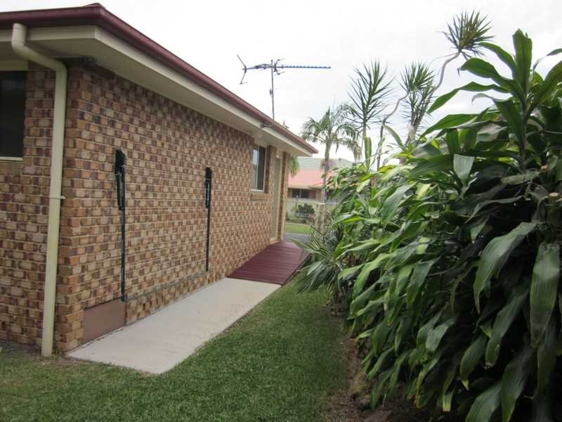 8 Mariners Way, Yamba NSW 2464