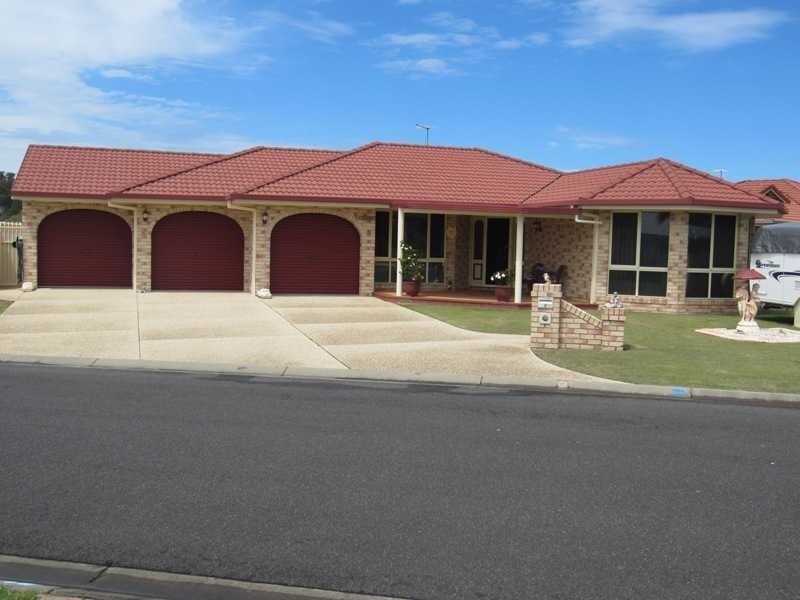 6 Bayview Drive, Yamba NSW 2464