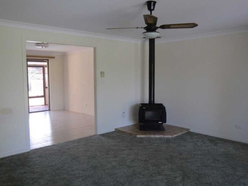 4 Coonawarra Court, Yamba NSW 2464