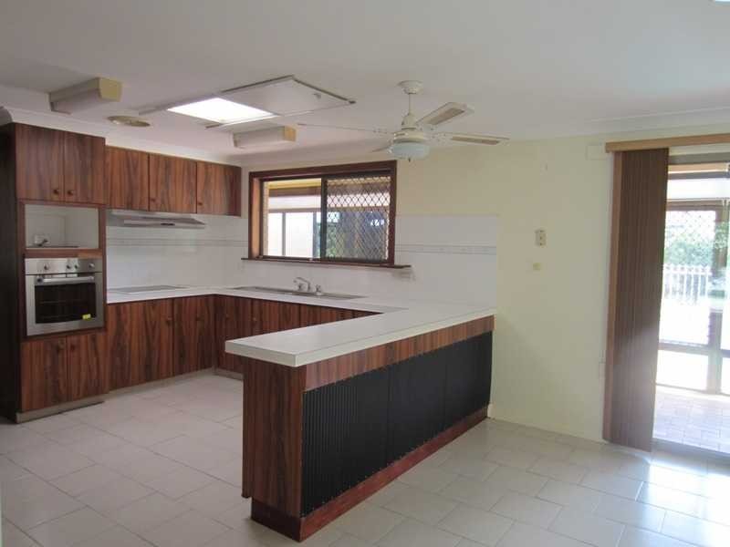 4 Coonawarra Court, Yamba NSW 2464