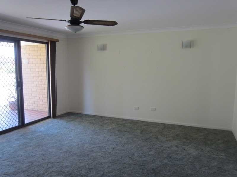 4 Coonawarra Court, Yamba NSW 2464