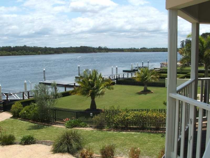 48 Palm Terrace, Yamba NSW 2464
