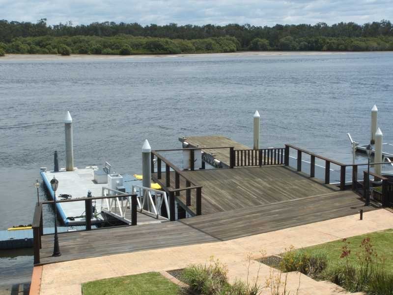 48 Palm Terrace, Yamba NSW 2464