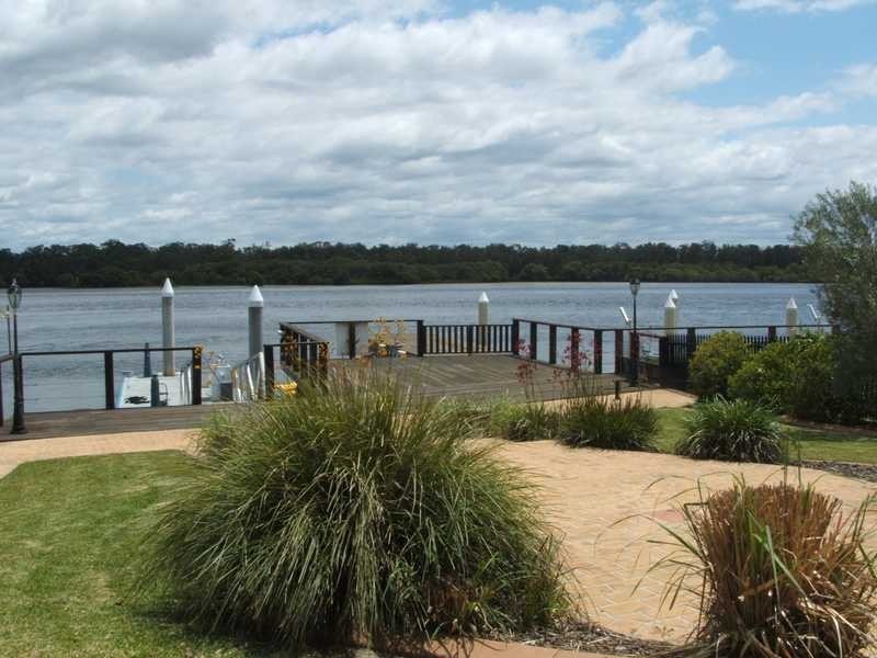 48 Palm Terrace, Yamba NSW 2464
