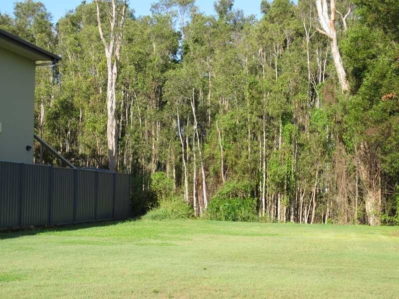 5 William Avenue, Yamba NSW 2464