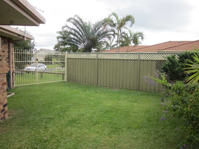 Unit 1/24 Heron Court, Yamba NSW 2464
