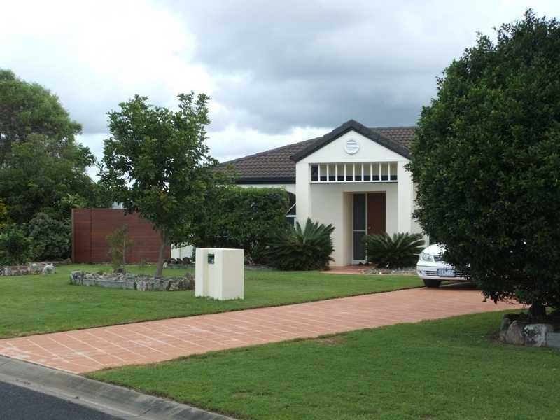 55 Witonga Drive, Yamba NSW 2464