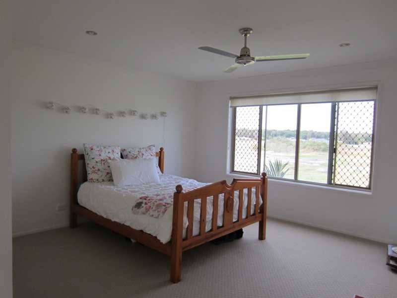 Unit 4/32 Park Avenue, Yamba NSW 2464
