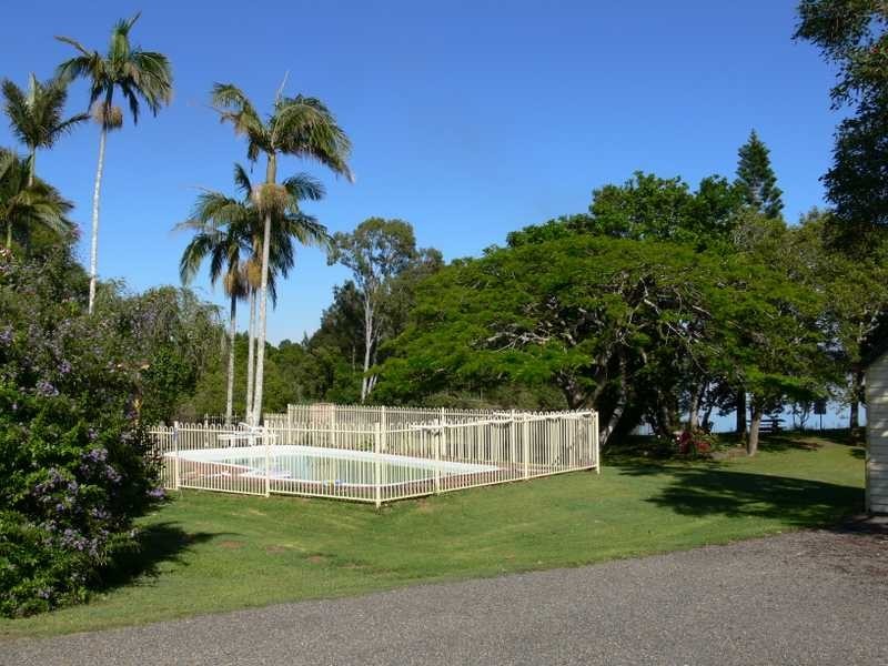 797 Yamba Road, Palmers Island NSW 2463